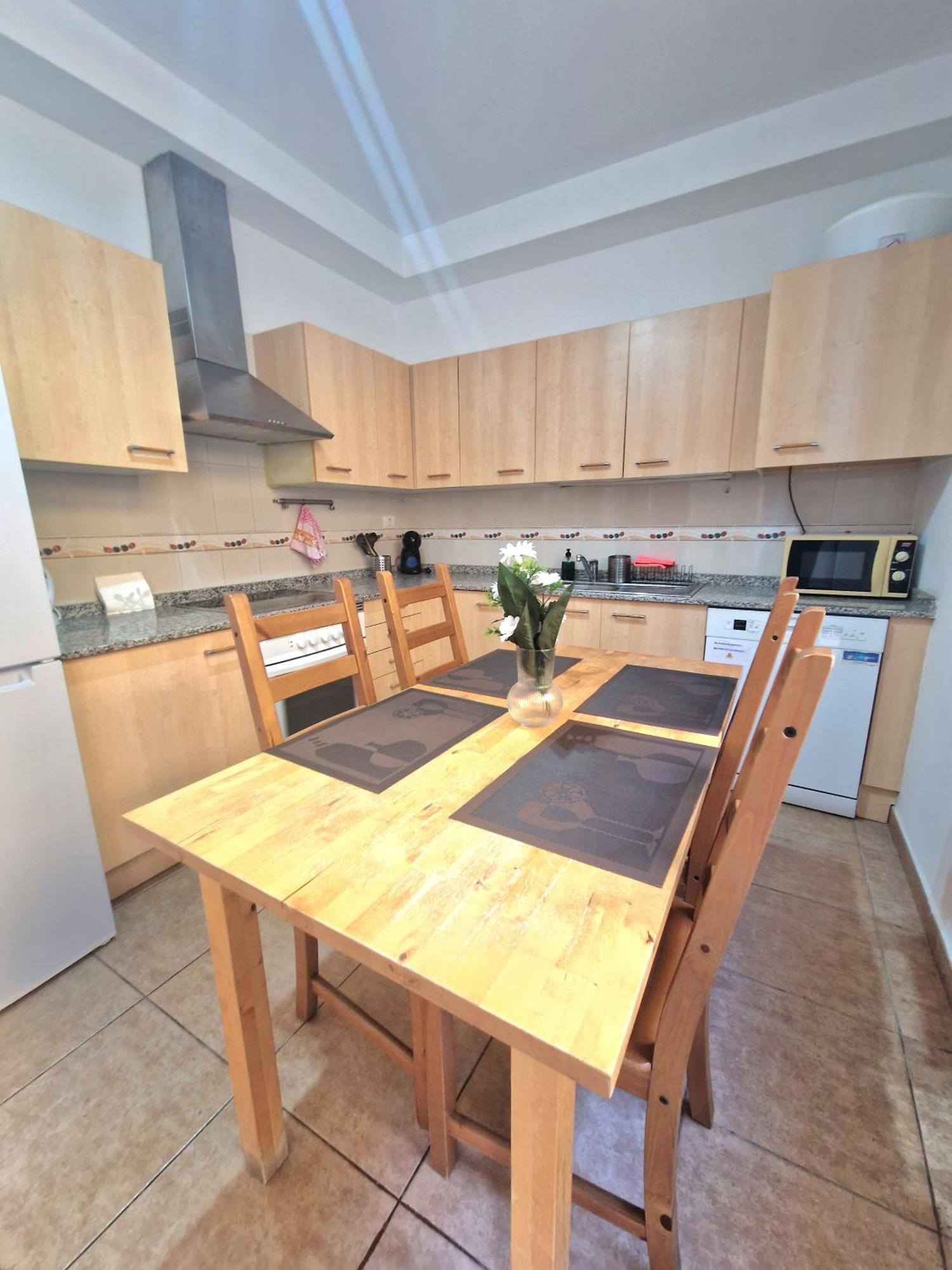 Spacious Independent Chalet Next The Airport - Sea San Isidro  Extérieur photo